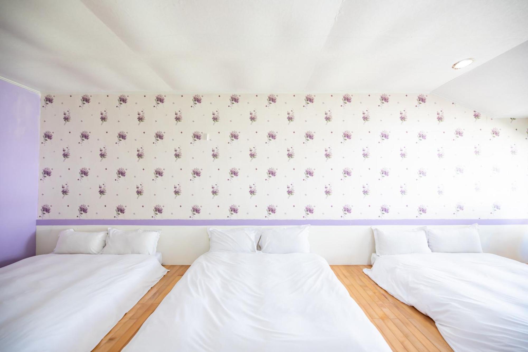 Lovestar Lakeside Hotel - Stars Building Наньвань Номер фото